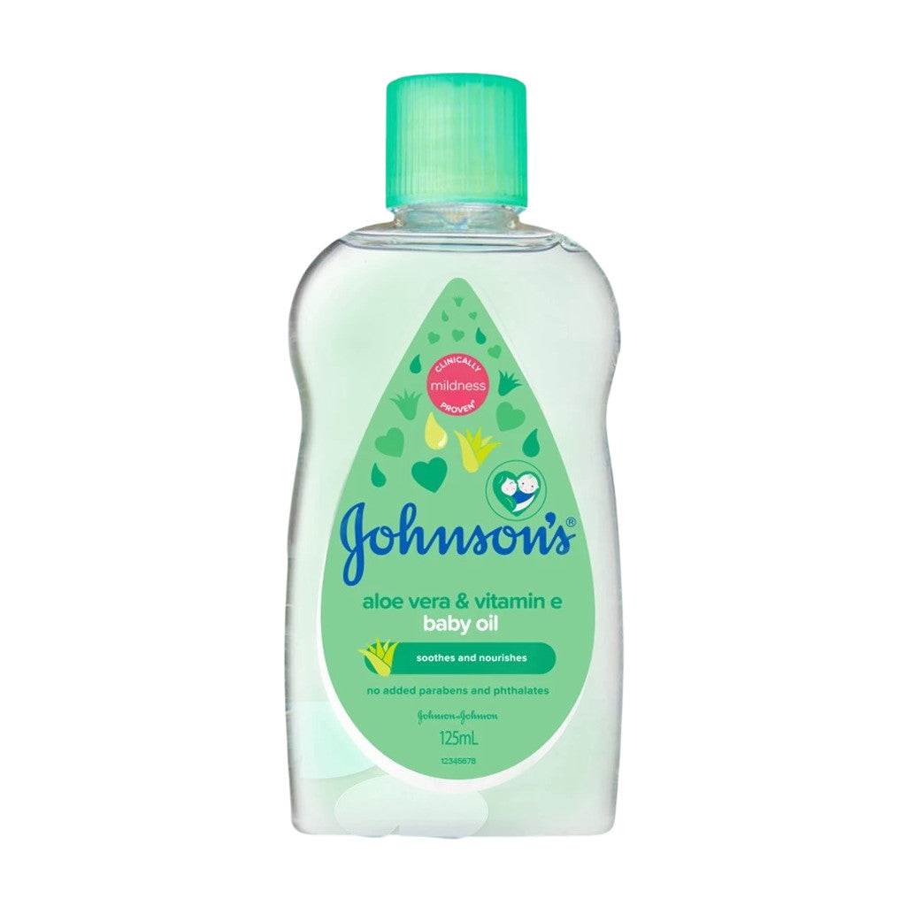 Johnson's Aloe Vera and Vitamin E Baby Oil 125ml